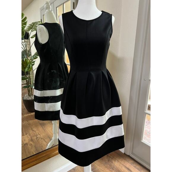 Women's A-Line Black White Dress with Pockets Size Small - Picture 1 of 7